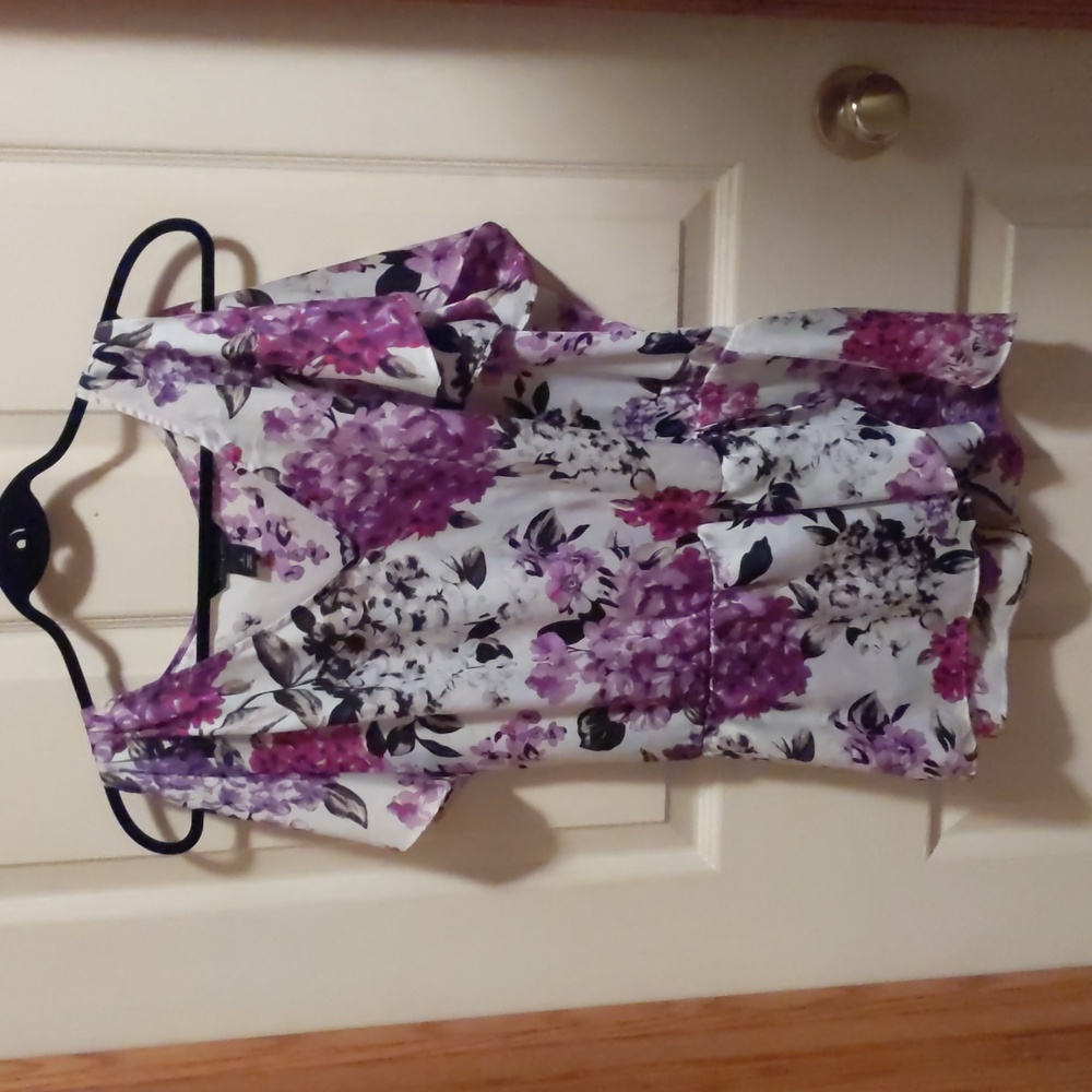 WHBM large purple floral tank top